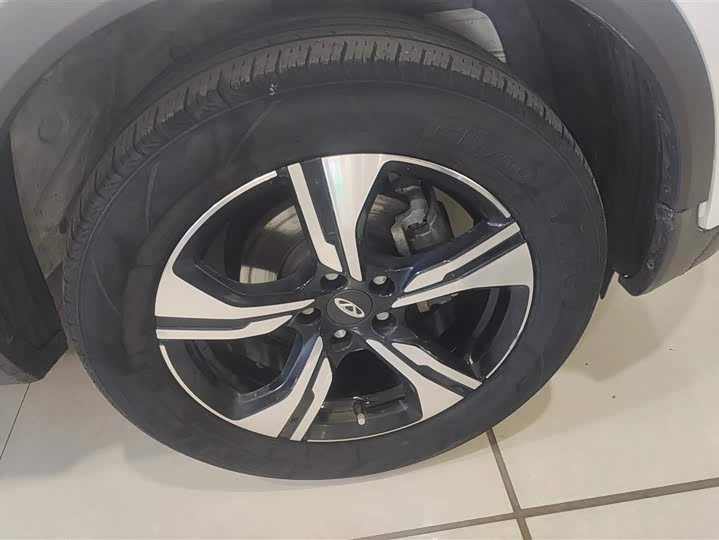 Фото 6 - Chery Tiggo 5x