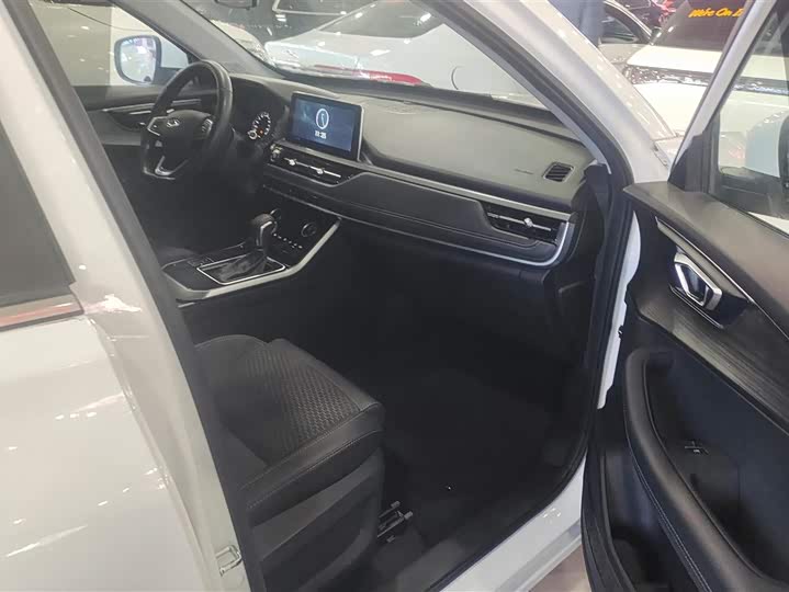 Фото 8 - Chery Tiggo 5x