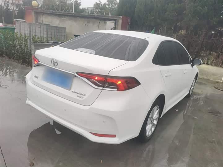 Фото 7 - Toyota Corolla