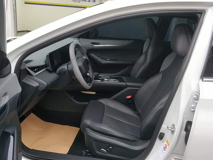 Фото 9 - Changan Raeton Plus