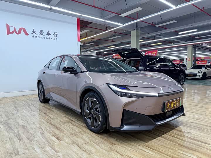 Фото 3 - Toyota bZ3