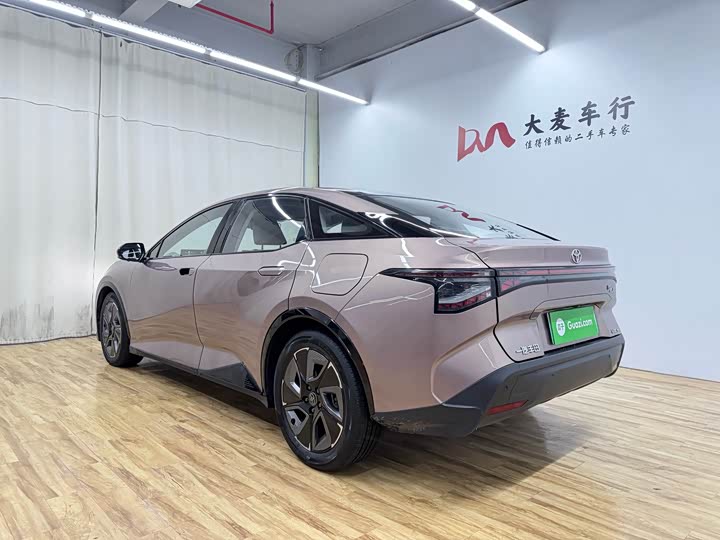 Фото 7 - Toyota bZ3