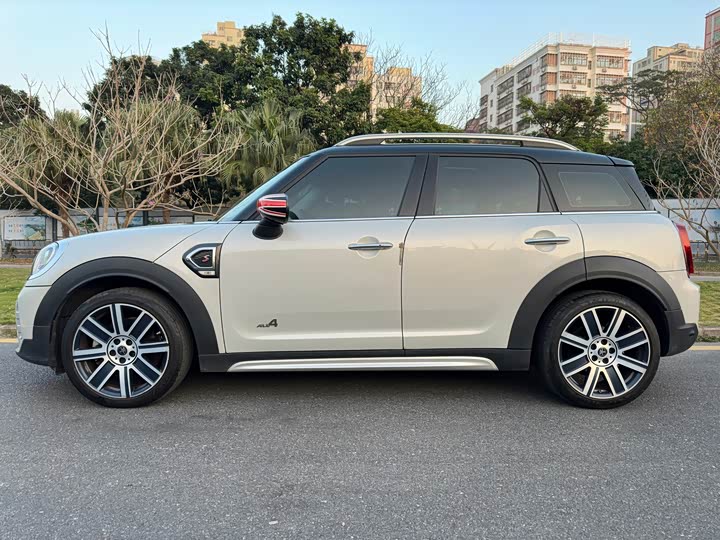 Фото 3 - Mini Countryman