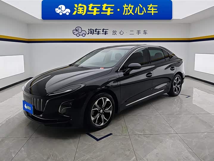 Фото 1 - Hongqi E-QM5