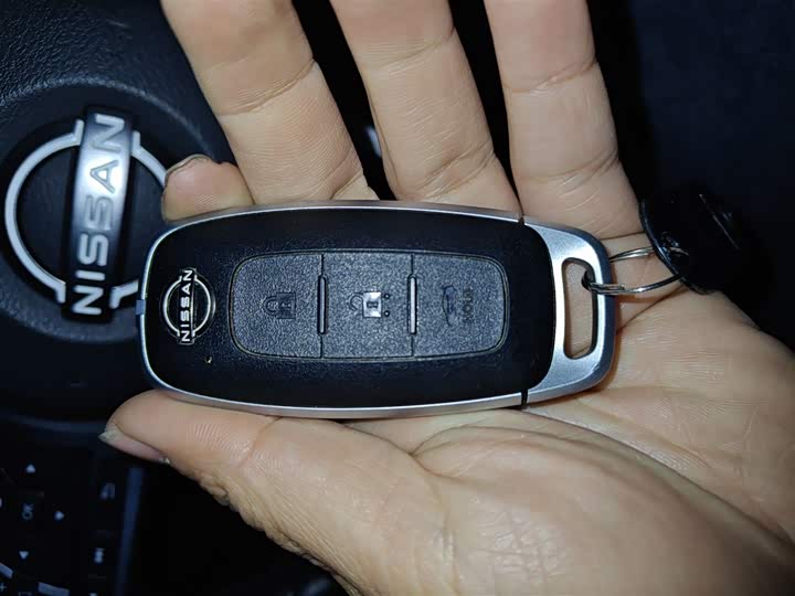 Фото 9 - Nissan Teana