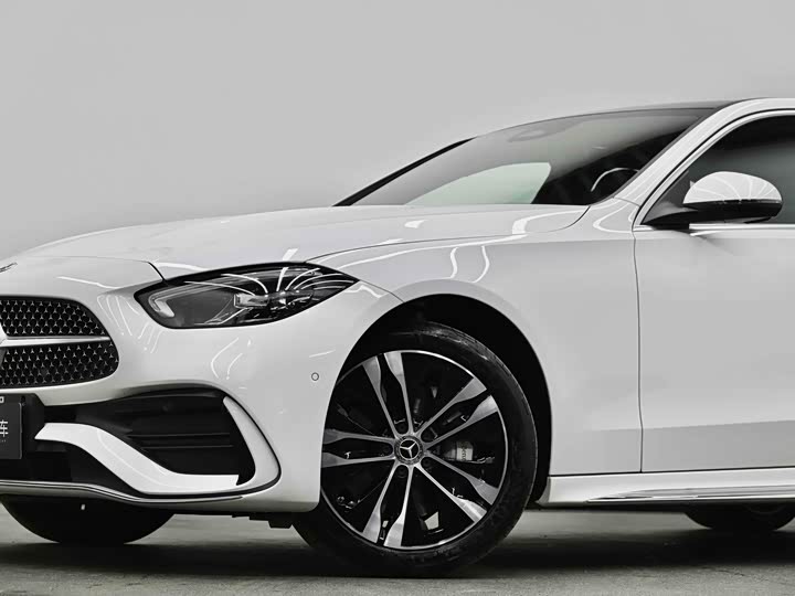 Фото 8 - Mercedes-Benz C-Class Hybrid