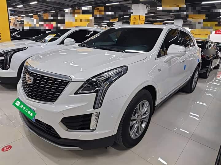Фото 1 - Cadillac XT5