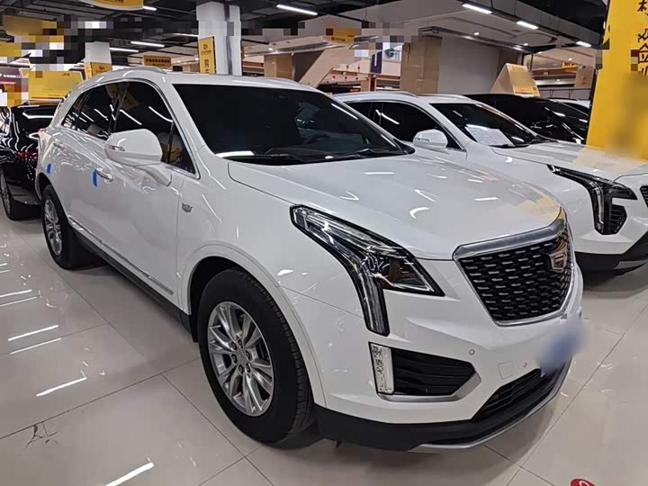 Фото 4 - Cadillac XT5