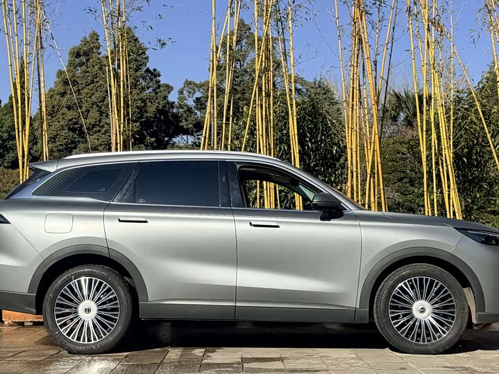 Фото 7 - Chery Tiggo 8L