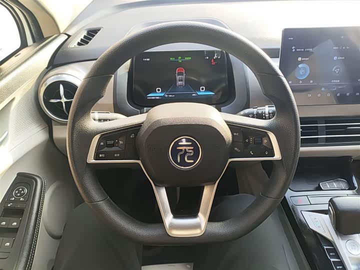 Фото 3 - BYD Yuan Pro