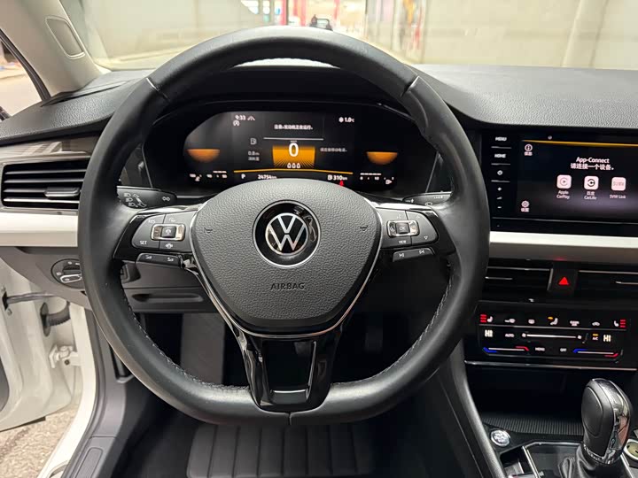 Фото 9 - Volkswagen Lavida