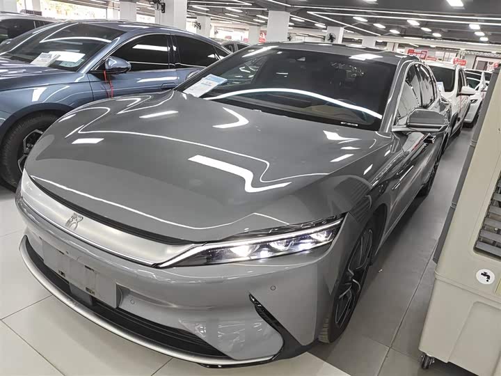 Фото 2 - BYD Han