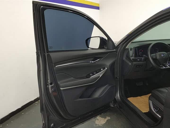 Фото 7 - Changan CS75 Plus