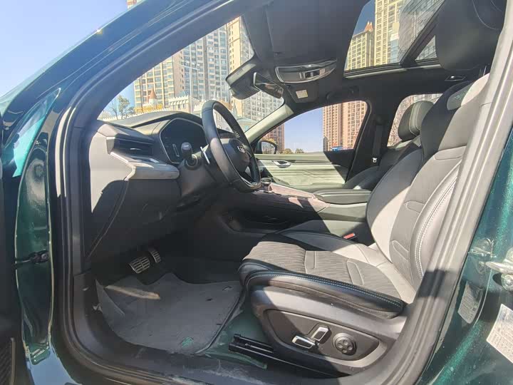 Фото 4 - Geely Preface