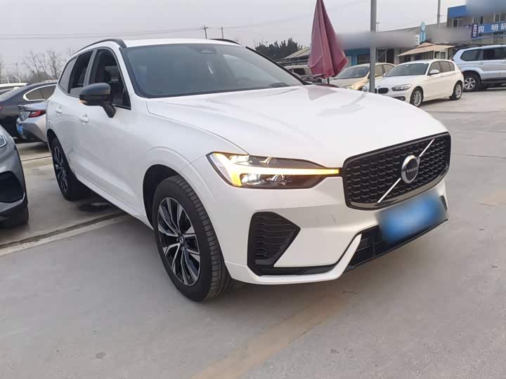 Фото 4 - Volvo XC60