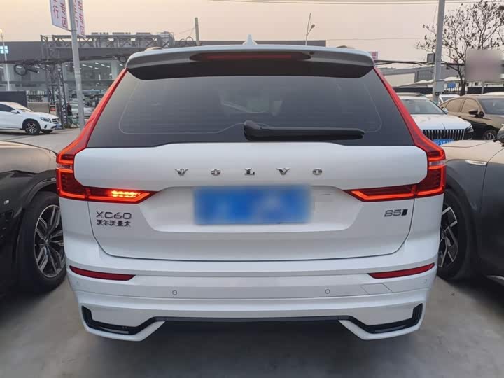 Фото 6 - Volvo XC60