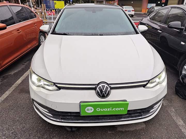 Фото 3 - Volkswagen Golf