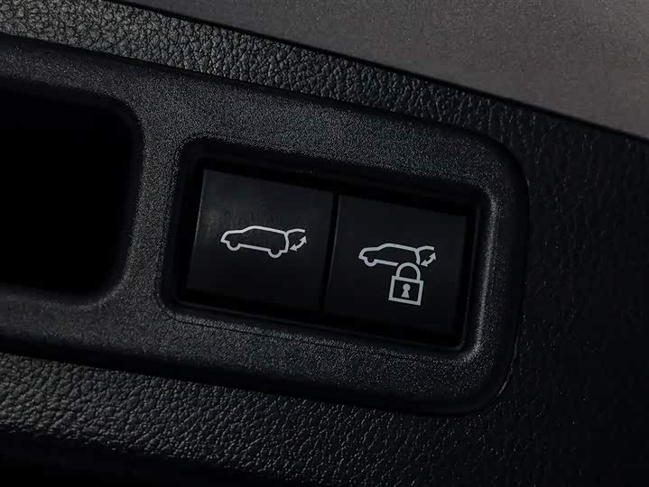 Фото 7 - Lexus RX