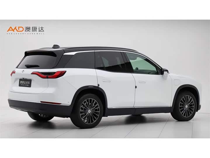 Фото 3 - Nio ES8