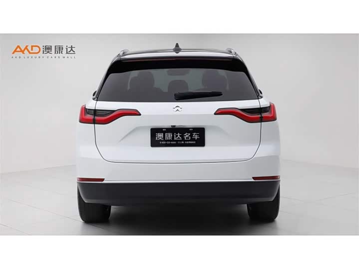 Фото 4 - Nio ES8