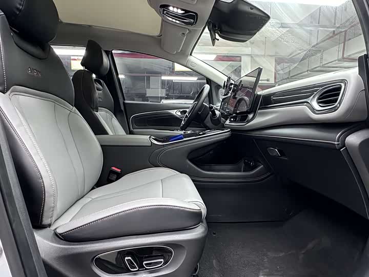 Фото 7 - GAC Aion V