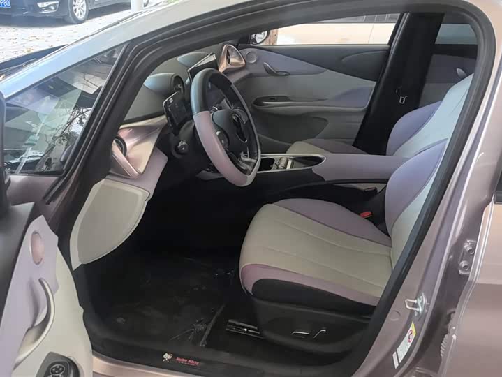 Фото 9 - BYD Dolphin