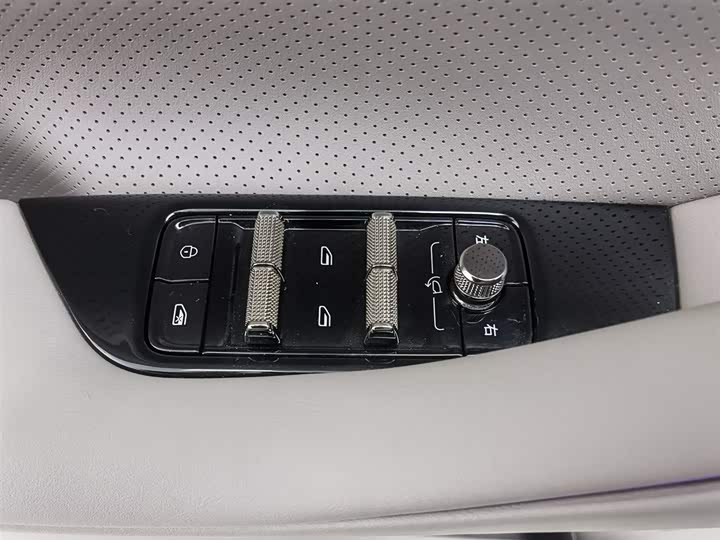 Фото 9 - Geely Galaxy Starshine 8 EM-i