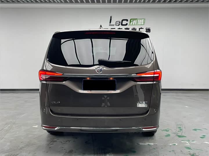 Фото 6 - Buick GL8 ES