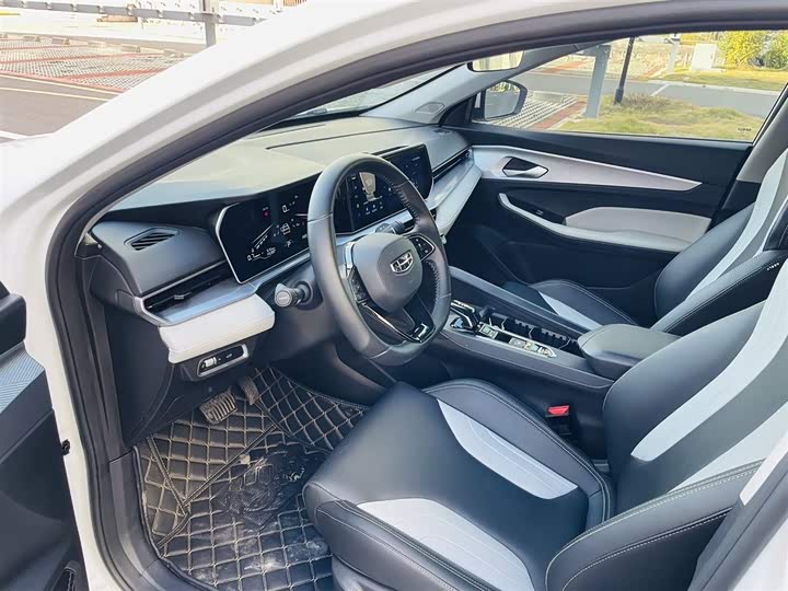 Фото 4 - Geely Binrui