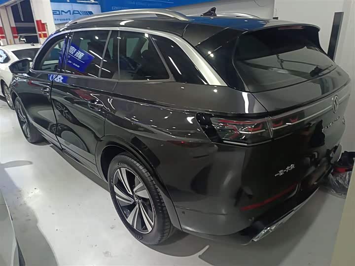 Фото 5 - Volkswagen Tavendor