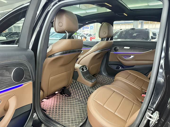 Фото 5 - Mercedes-Benz E-Class Hybrid