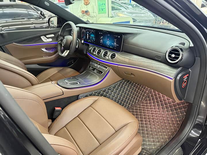 Фото 8 - Mercedes-Benz E-Class Hybrid