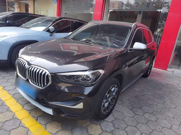 Фото 2 - BMW X1