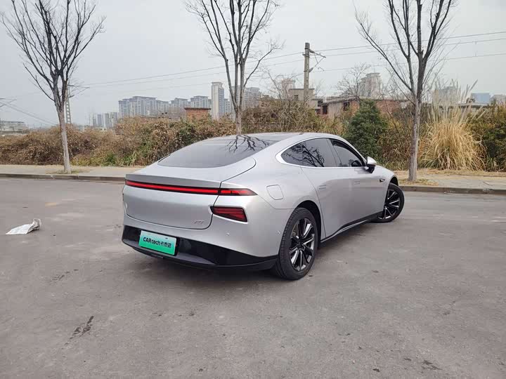 Фото 4 - XPeng P7