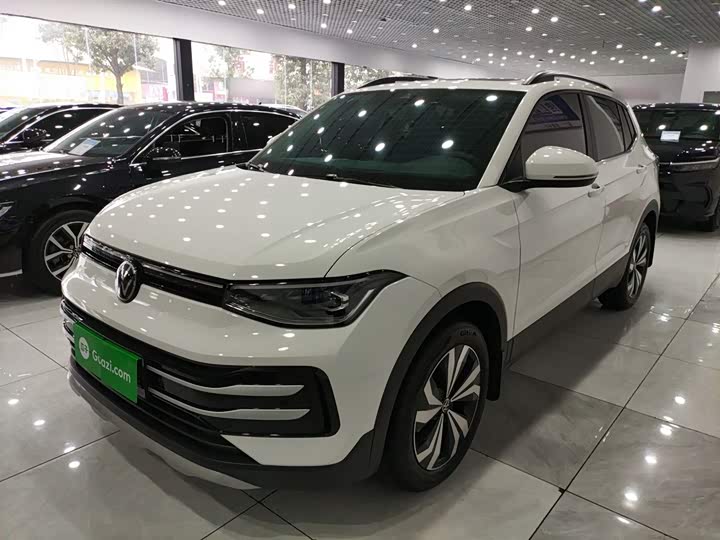 Фото 1 - Volkswagen Tharu