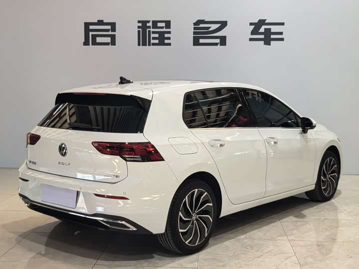 Фото 4 - Volkswagen Golf