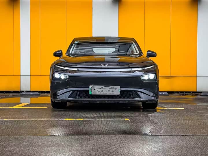 Фото 2 - XPeng P7