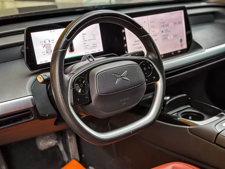 Фото 4 - XPeng P7