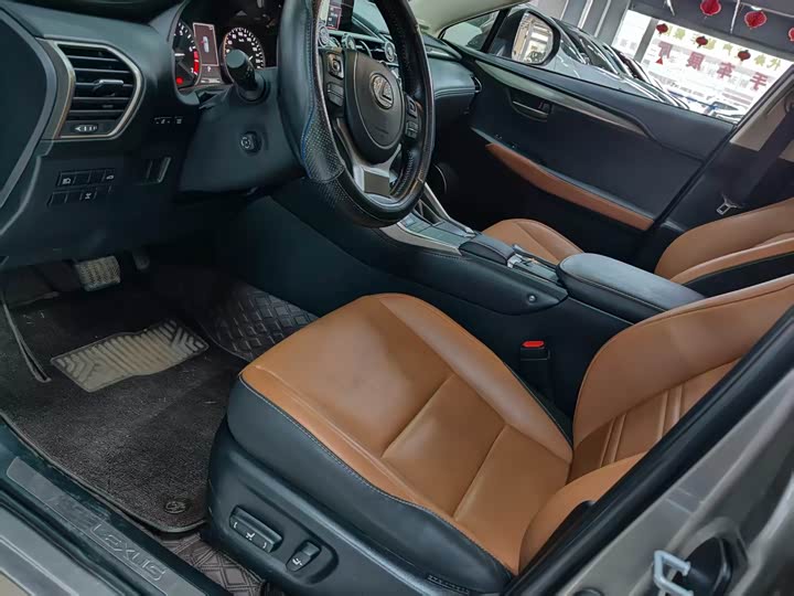 Фото 6 - Lexus NX