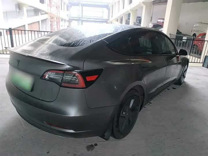 Фото 6 - Tesla Model 3