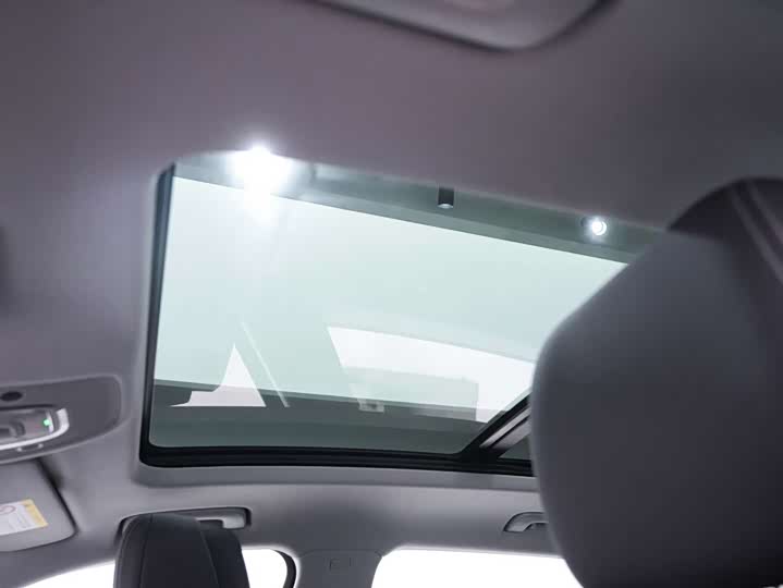 Фото 9 - Audi Q5L