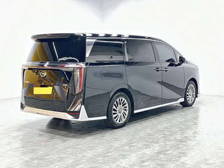 Фото 4 - GAC Trumpchi M8