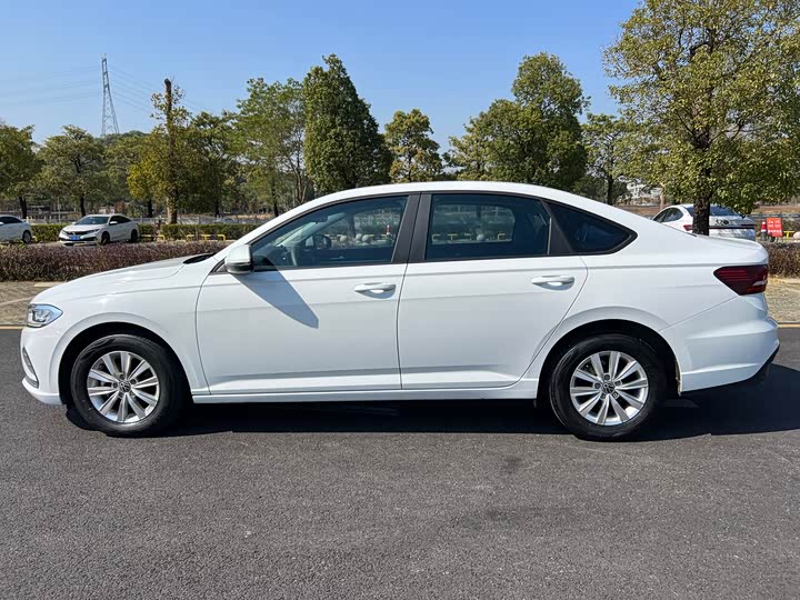 Фото 4 - Volkswagen Lavida