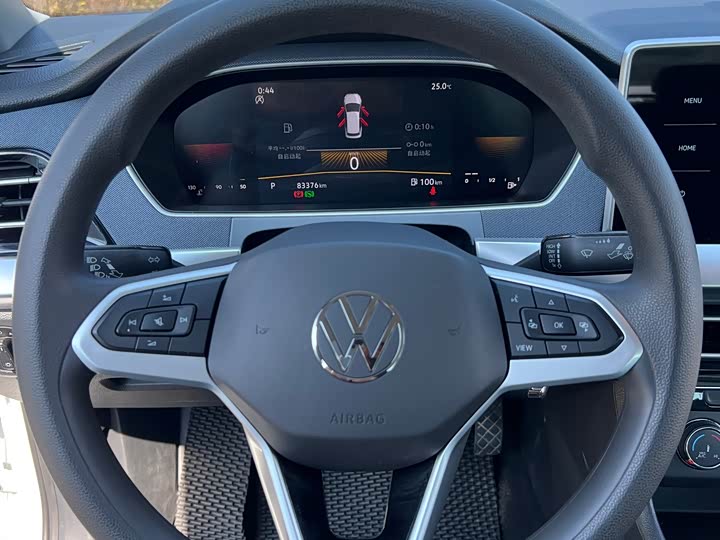 Фото 9 - Volkswagen Lavida