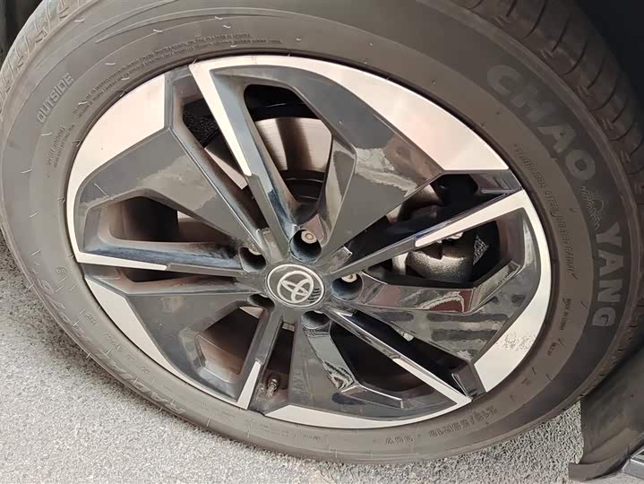 Фото 6 - Toyota bZ3X