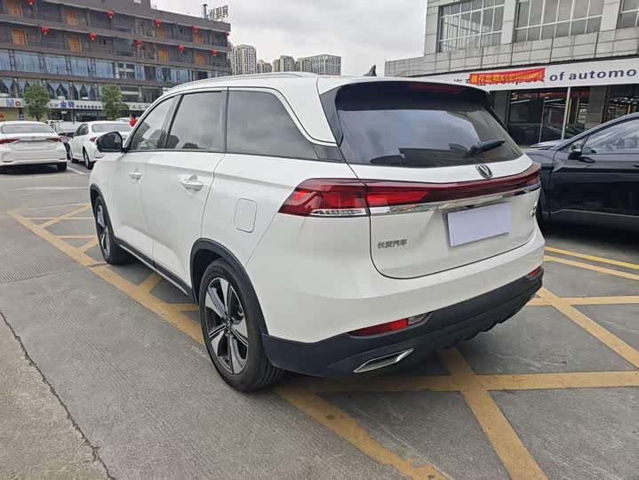 Фото 4 - Changan X7 Plus