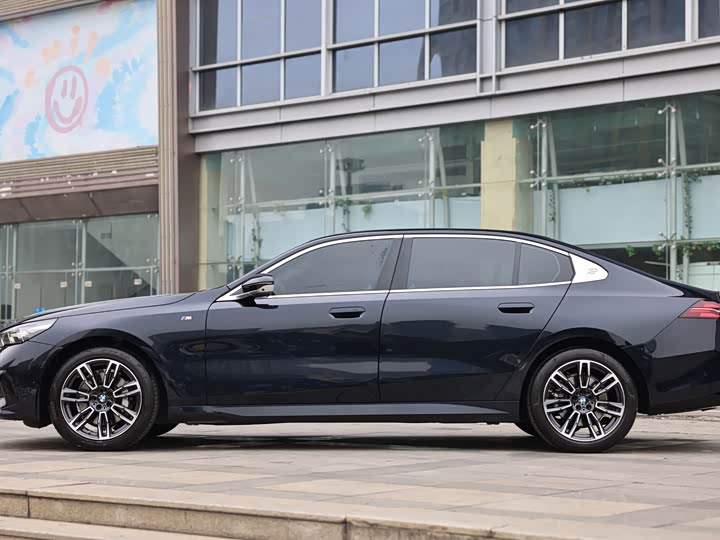 Фото 7 - BMW 5 Series