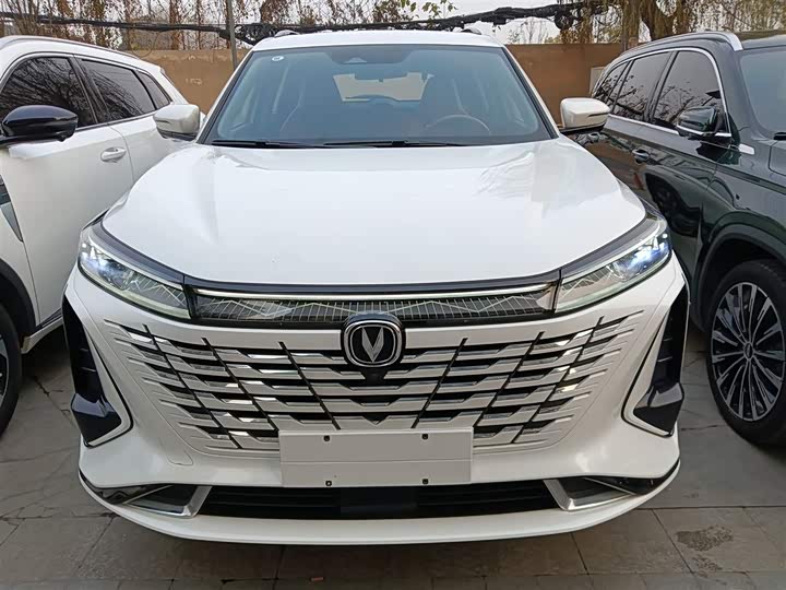 Фото 3 - Changan CS75 Plus