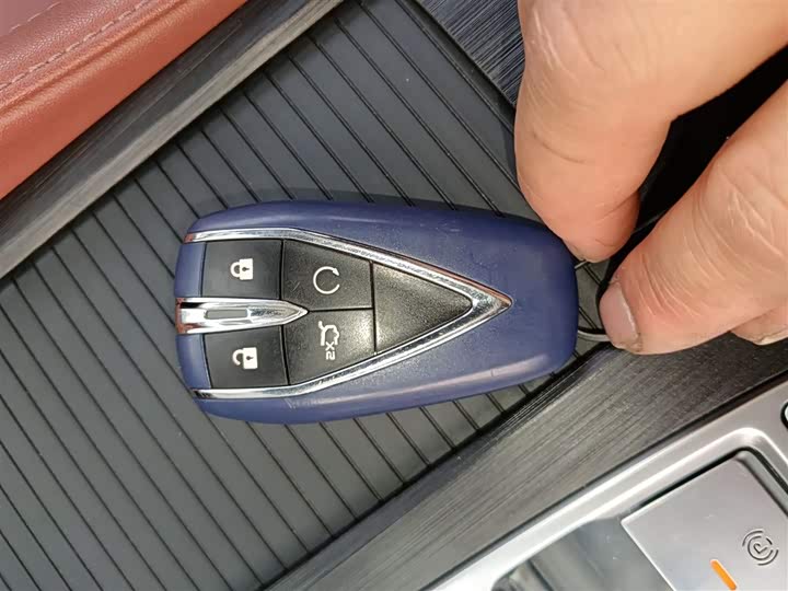 Фото 9 - Changan CS75 Plus