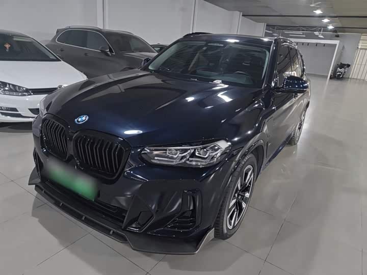 Фото 2 - BMW iX3